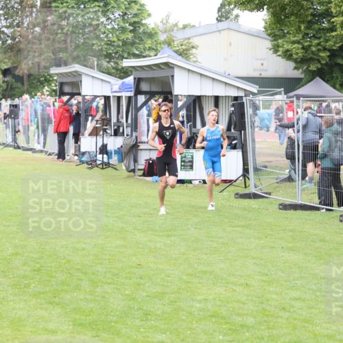 14.06.2026 - 7 Türme Triathlon Andreas Tolksdorf http://msf.ph/oto/9811520 14.06.2026 09:49:37 Schwimmen  meine-sportfotos.de