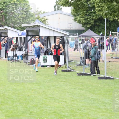 14.06.2026 - 7 Türme Triathlon Andreas Tolksdorf http://msf.ph/oto/9811522 14.06.2026 09:49:45 Schwimmen  meine-sportfotos.de