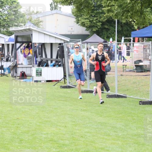 14.06.2026 - 7 Türme Triathlon Andreas Tolksdorf http://msf.ph/oto/9811527 14.06.2026 09:49:46 Schwimmen  meine-sportfotos.de