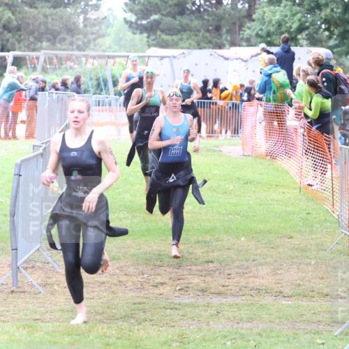 14.06.2026 - 7 Türme Triathlon Andreas Tolksdorf http://msf.ph/oto/9811545 14.06.2026 09:50:07 Schwimmen  meine-sportfotos.de