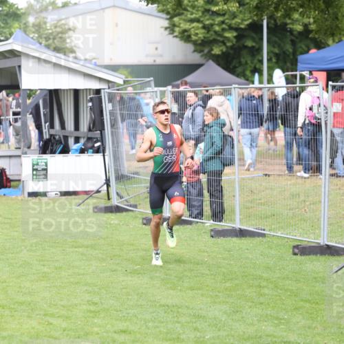14.06.2026 - 7 Türme Triathlon Andreas Tolksdorf http://msf.ph/oto/9811685 14.06.2026 09:52:25 Schwimmen  meine-sportfotos.de