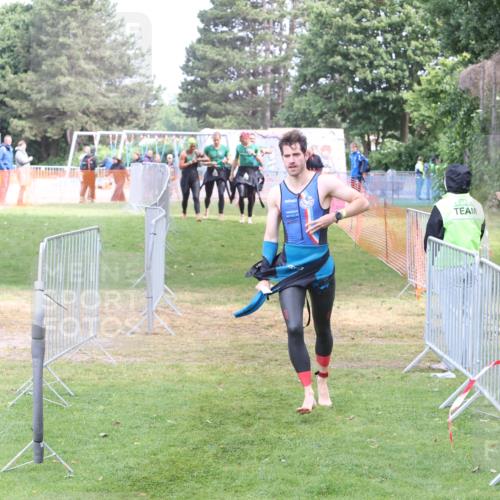 14.06.2026 - 7 Türme Triathlon Andreas Tolksdorf http://msf.ph/oto/9811697 14.06.2026 10:53:43 Schwimmen  meine-sportfotos.de