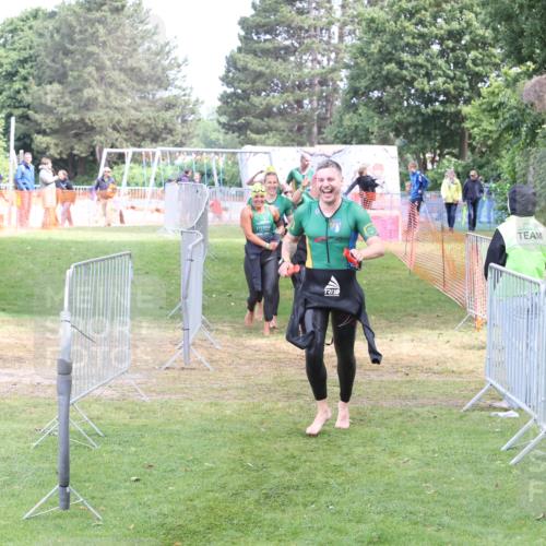 14.06.2026 - 7 Türme Triathlon Andreas Tolksdorf http://msf.ph/oto/9811700 14.06.2026 10:53:48 Schwimmen  meine-sportfotos.de