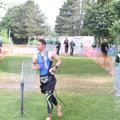 14.06.2026 - 7 Türme Triathlon Andreas Tolksdorf http://msf.ph/oto/9811754 14.06.2026 10:56:20 Schwimmen  meine-sportfotos.de