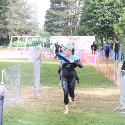 14.06.2026 - 7 Türme Triathlon Andreas Tolksdorf http://msf.ph/oto/9811801 14.06.2026 10:57:58 Schwimmen  meine-sportfotos.de