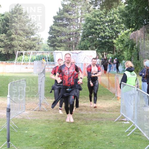 14.06.2026 - 7 Türme Triathlon Andreas Tolksdorf http://msf.ph/oto/9811824 14.06.2026 10:58:27 Schwimmen  meine-sportfotos.de