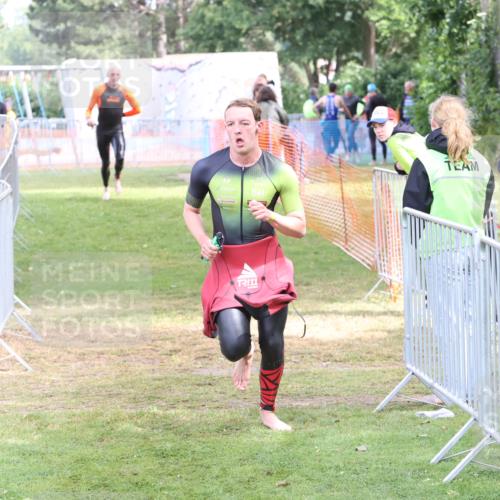 14.06.2026 - 7 Türme Triathlon Andreas Tolksdorf http://msf.ph/oto/9811847 14.06.2026 10:59:41 Schwimmen  meine-sportfotos.de
