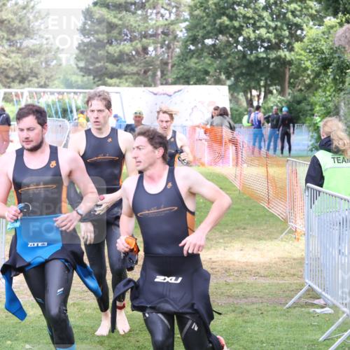 14.06.2026 - 7 Türme Triathlon Andreas Tolksdorf http://msf.ph/oto/9811885 14.06.2026 11:00:33 Schwimmen  meine-sportfotos.de