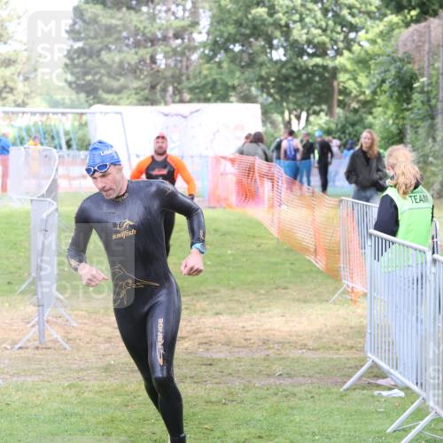 14.06.2026 - 7 Türme Triathlon Andreas Tolksdorf http://msf.ph/oto/9811909 14.06.2026 11:01:32 Schwimmen  meine-sportfotos.de