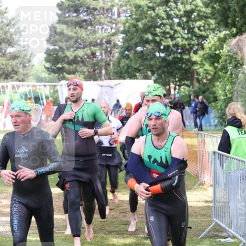14.06.2026 - 7 Türme Triathlon Andreas Tolksdorf http://msf.ph/oto/9811958 14.06.2026 11:03:07 Schwimmen  meine-sportfotos.de