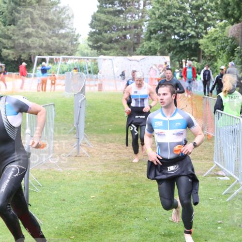 14.06.2026 - 7 Türme Triathlon Andreas Tolksdorf http://msf.ph/oto/9811994 14.06.2026 11:05:18 Schwimmen  meine-sportfotos.de