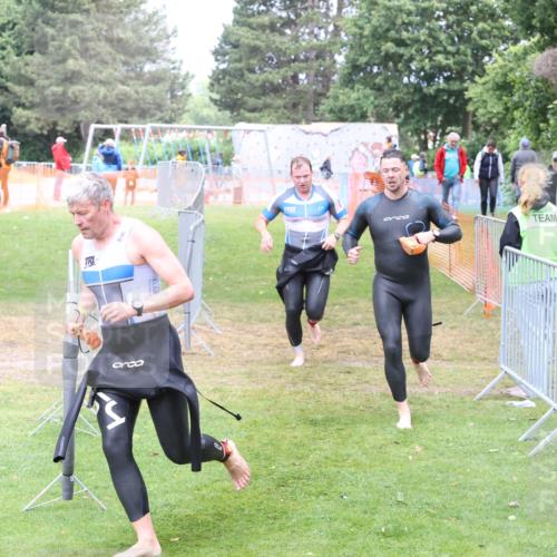 14.06.2026 - 7 Türme Triathlon Andreas Tolksdorf http://msf.ph/oto/9811999 14.06.2026 11:05:20 Schwimmen  meine-sportfotos.de