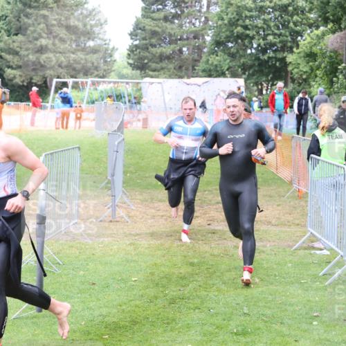 14.06.2026 - 7 Türme Triathlon Andreas Tolksdorf http://msf.ph/oto/9812000 14.06.2026 11:05:20 Schwimmen  meine-sportfotos.de