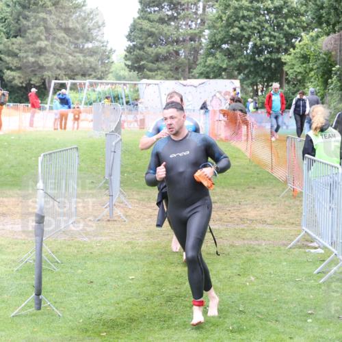 14.06.2026 - 7 Türme Triathlon Andreas Tolksdorf http://msf.ph/oto/9812002 14.06.2026 11:05:21 Schwimmen  meine-sportfotos.de