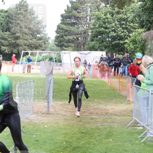 14.06.2026 - 7 Türme Triathlon Andreas Tolksdorf http://msf.ph/oto/9812013 14.06.2026 11:05:51 Schwimmen  meine-sportfotos.de
