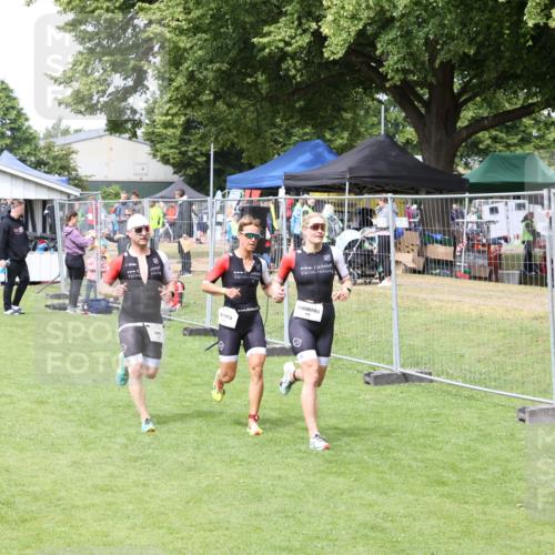 14.06.2026 - 7 Türme Triathlon Andreas Tolksdorf http://msf.ph/oto/9812020 14.06.2026 11:20:39 Schwimmen  meine-sportfotos.de