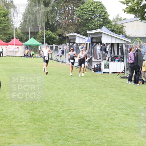 14.06.2026 - 7 Türme Triathlon Andreas Tolksdorf http://msf.ph/oto/9812040 14.06.2026 11:25:13 Schwimmen  meine-sportfotos.de