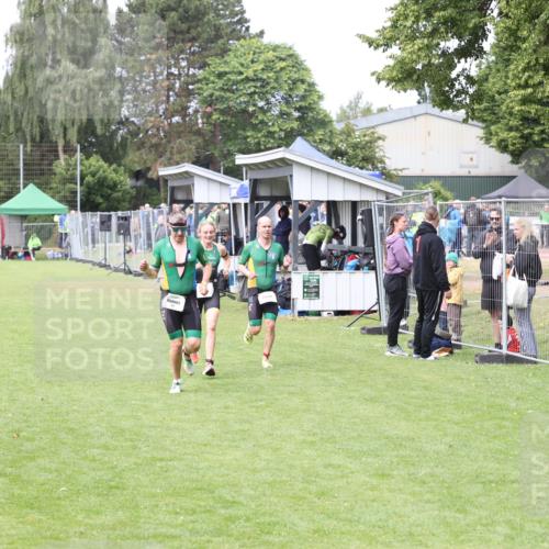14.06.2026 - 7 Türme Triathlon Andreas Tolksdorf http://msf.ph/oto/9812047 14.06.2026 11:25:58 Schwimmen  meine-sportfotos.de