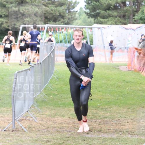 14.06.2026 - 7 Türme Triathlon Andreas Tolksdorf http://msf.ph/oto/9812075 14.06.2026 11:27:45 Schwimmen  meine-sportfotos.de