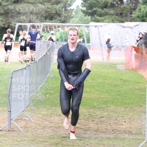 14.06.2026 - 7 Türme Triathlon Andreas Tolksdorf http://msf.ph/oto/9812076 14.06.2026 11:27:45 Schwimmen  meine-sportfotos.de