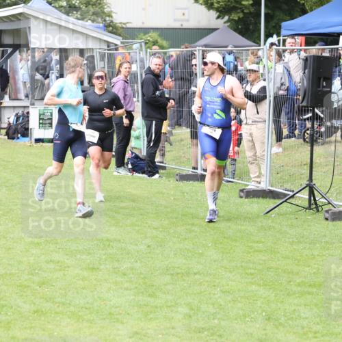14.06.2026 - 7 Türme Triathlon Andreas Tolksdorf http://msf.ph/oto/9812086 14.06.2026 11:27:54 Schwimmen  meine-sportfotos.de