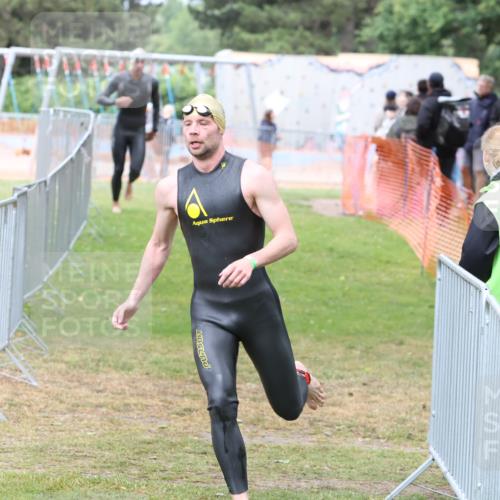 14.06.2026 - 7 Türme Triathlon Andreas Tolksdorf http://msf.ph/oto/9812108 14.06.2026 11:29:03 Schwimmen  meine-sportfotos.de