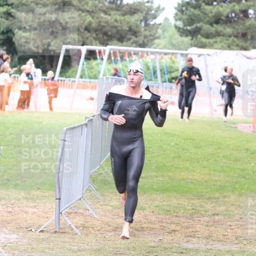 14.06.2026 - 7 Türme Triathlon Andreas Tolksdorf http://msf.ph/oto/9812109 14.06.2026 11:29:07 Schwimmen  meine-sportfotos.de