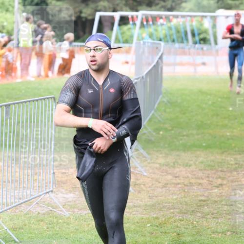 14.06.2026 - 7 Türme Triathlon Andreas Tolksdorf http://msf.ph/oto/9812192 14.06.2026 11:30:29 Schwimmen  meine-sportfotos.de