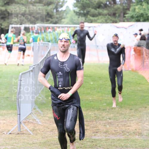 14.06.2026 - 7 Türme Triathlon Andreas Tolksdorf http://msf.ph/oto/9812200 14.06.2026 11:30:42 Schwimmen  meine-sportfotos.de