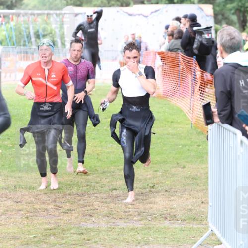 14.06.2026 - 7 Türme Triathlon Andreas Tolksdorf http://msf.ph/oto/9812300 14.06.2026 11:32:48 Schwimmen  meine-sportfotos.de