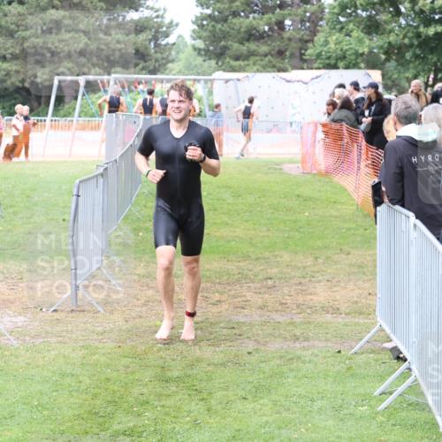 14.06.2026 - 7 Türme Triathlon Andreas Tolksdorf http://msf.ph/oto/9812324 14.06.2026 11:33:04 Schwimmen  meine-sportfotos.de
