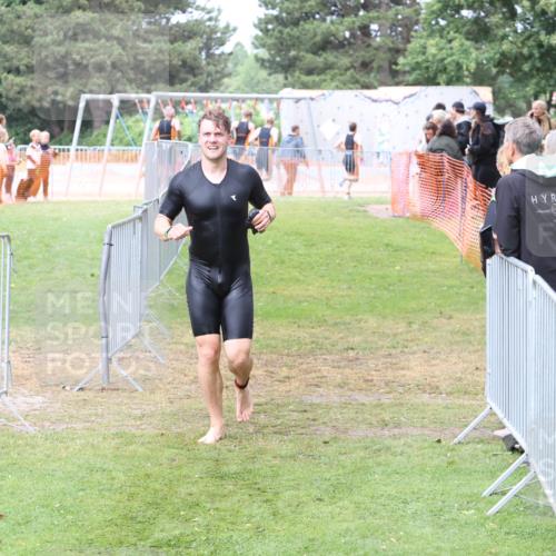 14.06.2026 - 7 Türme Triathlon Andreas Tolksdorf http://msf.ph/oto/9812325 14.06.2026 11:33:04 Schwimmen  meine-sportfotos.de
