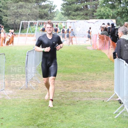 14.06.2026 - 7 Türme Triathlon Andreas Tolksdorf http://msf.ph/oto/9812326 14.06.2026 11:33:04 Schwimmen  meine-sportfotos.de
