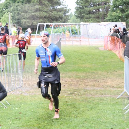 14.06.2026 - 7 Türme Triathlon Andreas Tolksdorf http://msf.ph/oto/9812366 14.06.2026 11:33:45 Schwimmen  meine-sportfotos.de