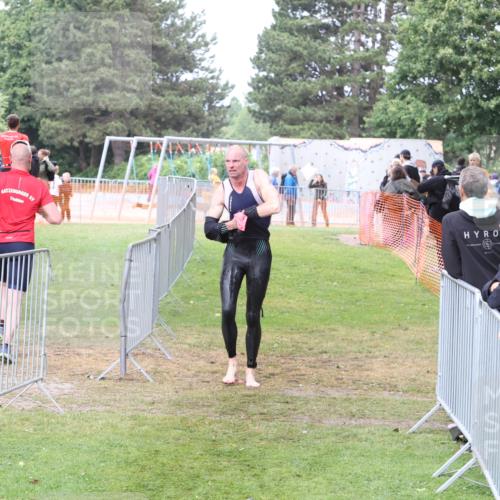 14.06.2026 - 7 Türme Triathlon Andreas Tolksdorf http://msf.ph/oto/9812422 14.06.2026 11:35:06 Schwimmen  meine-sportfotos.de