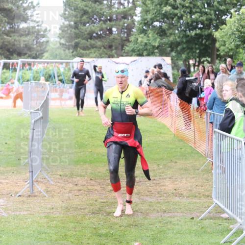 14.06.2026 - 7 Türme Triathlon Andreas Tolksdorf http://msf.ph/oto/9812440 14.06.2026 11:36:07 Schwimmen  meine-sportfotos.de