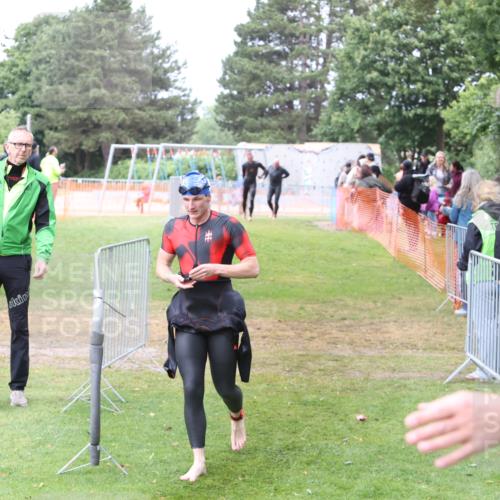 14.06.2026 - 7 Türme Triathlon Andreas Tolksdorf http://msf.ph/oto/9812451 14.06.2026 11:36:27 Schwimmen  meine-sportfotos.de