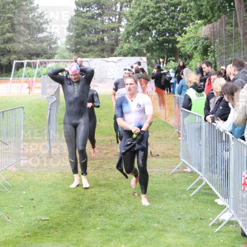 14.06.2026 - 7 Türme Triathlon Andreas Tolksdorf http://msf.ph/oto/9812471 14.06.2026 11:36:59 Schwimmen  meine-sportfotos.de