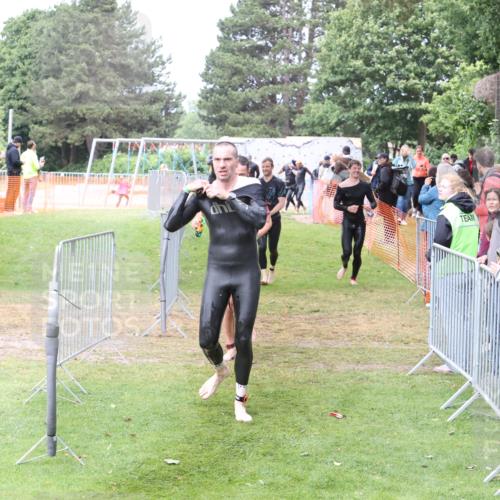 14.06.2026 - 7 Türme Triathlon Andreas Tolksdorf http://msf.ph/oto/9812518 14.06.2026 11:37:39 Schwimmen  meine-sportfotos.de
