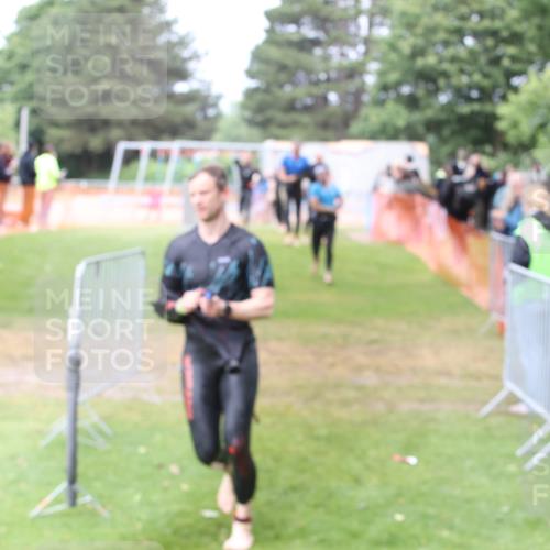 14.06.2026 - 7 Türme Triathlon Andreas Tolksdorf http://msf.ph/oto/9812532 14.06.2026 11:37:45 Schwimmen  meine-sportfotos.de