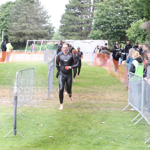 14.06.2026 - 7 Türme Triathlon Andreas Tolksdorf http://msf.ph/oto/9812539 14.06.2026 11:37:54 Schwimmen  meine-sportfotos.de
