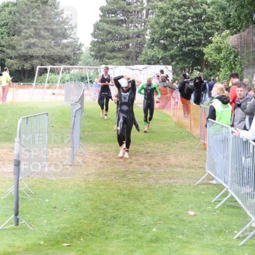 14.06.2026 - 7 Türme Triathlon Andreas Tolksdorf http://msf.ph/oto/9812611 14.06.2026 11:39:13 Schwimmen  meine-sportfotos.de
