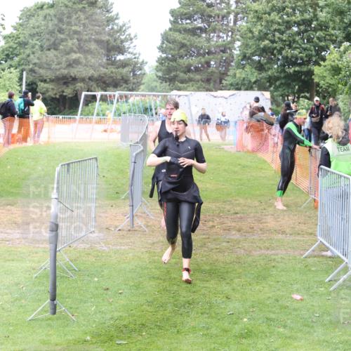 14.06.2026 - 7 Türme Triathlon Andreas Tolksdorf http://msf.ph/oto/9812615 14.06.2026 11:39:18 Schwimmen  meine-sportfotos.de