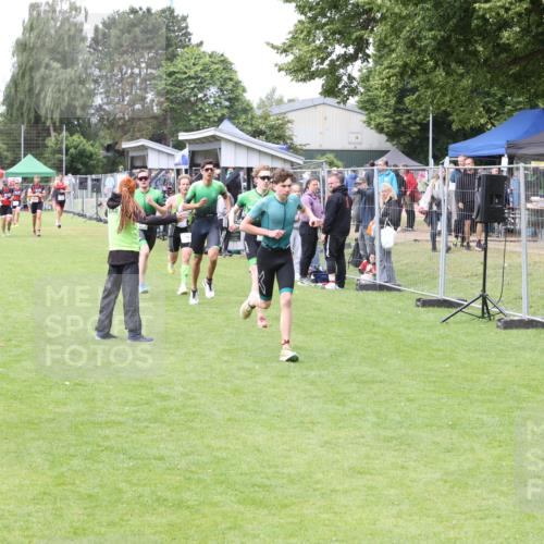 14.06.2026 - 7 Türme Triathlon Andreas Tolksdorf http://msf.ph/oto/9812620 14.06.2026 11:39:27 Schwimmen  meine-sportfotos.de