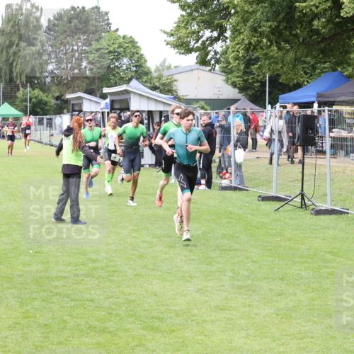 14.06.2026 - 7 Türme Triathlon Andreas Tolksdorf http://msf.ph/oto/9812621 14.06.2026 11:39:27 Schwimmen  meine-sportfotos.de