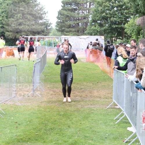 14.06.2026 - 7 Türme Triathlon Andreas Tolksdorf http://msf.ph/oto/9812637 14.06.2026 11:39:55 Schwimmen  meine-sportfotos.de