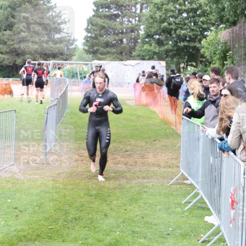 14.06.2026 - 7 Türme Triathlon Andreas Tolksdorf http://msf.ph/oto/9812638 14.06.2026 11:39:55 Schwimmen  meine-sportfotos.de