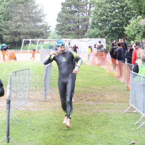 14.06.2026 - 7 Türme Triathlon Andreas Tolksdorf http://msf.ph/oto/9812670 14.06.2026 11:41:24 Schwimmen  meine-sportfotos.de