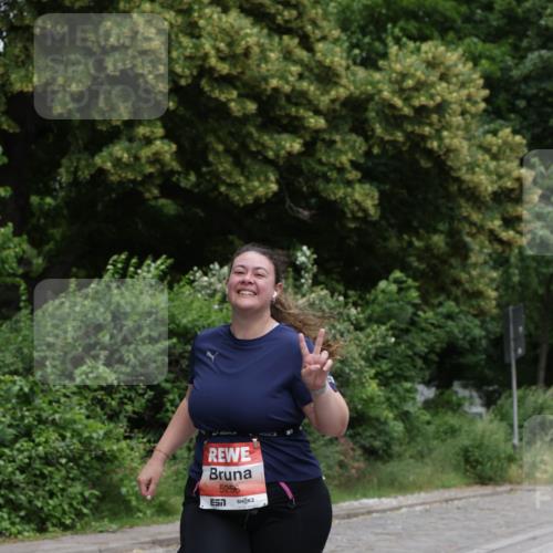 14.06.2026 - REWE Women's Run Jannik Wohlers http://msf.ph/oto/9812737 14.06.2026 11:05:34 Laufen 5256 meine-sportfotos.de
