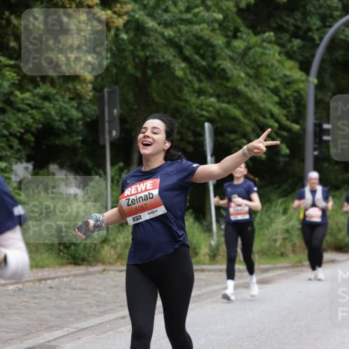 14.06.2026 - REWE Women's Run Jannik Wohlers http://msf.ph/oto/9812779 14.06.2026 11:05:42 Laufen 5057, 57 meine-sportfotos.de